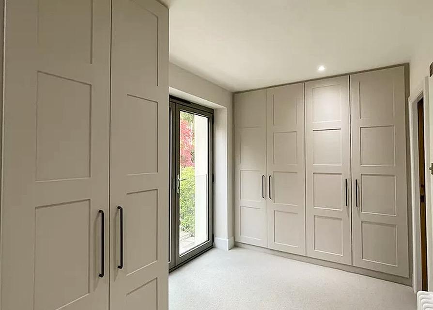 bespoke fitted wardrobes