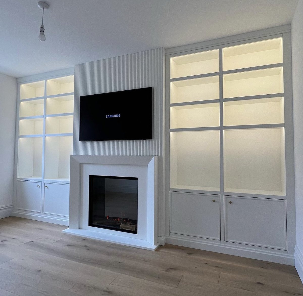 Fitted Living Room Furniture London: Bespoke Media Units