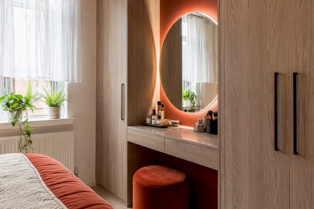 Integrated dressing table in compact London bedroom
