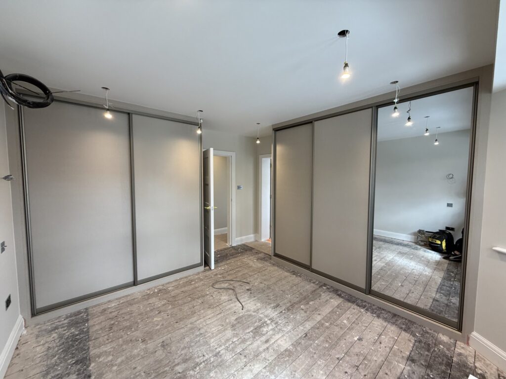 Handleless fitted wardrobes Mill Hill